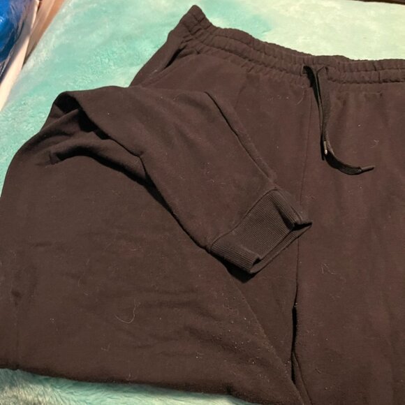 Gymshark Black Joggers - Picture 6 of 6